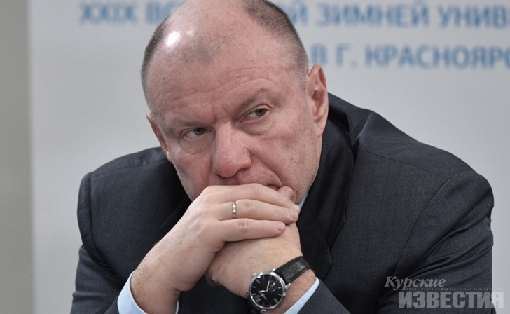 Владимир Потанин будет платить курской студентке стипендию Владимир Потанин будет платить курской студентке стипендию