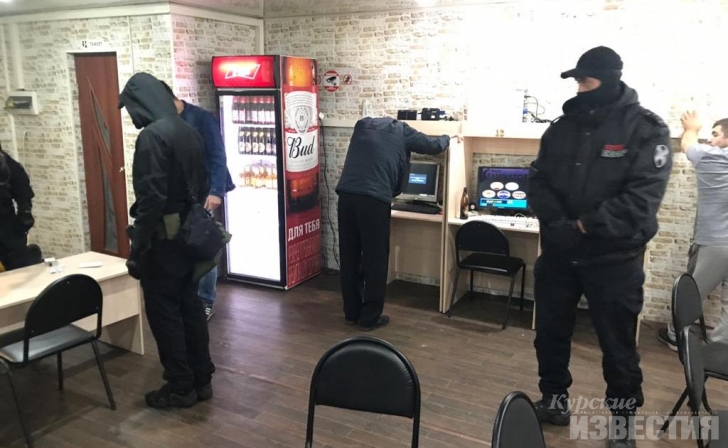 В Курской области ФСБ накрыла подпольный игорный клуб В Курской области ФСБ накрыла подпольный игорный клуб