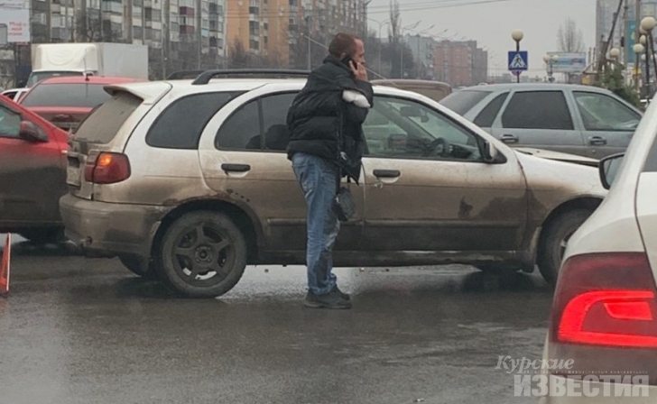 Курского санитара побили после очередного ДТП Курского санитара побили после очередного ДТП