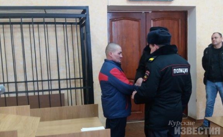 В Курской области осудили мужчину, оставившего коллегу без селезёнки В Курской области осудили мужчину, оставившего коллегу без селезёнки