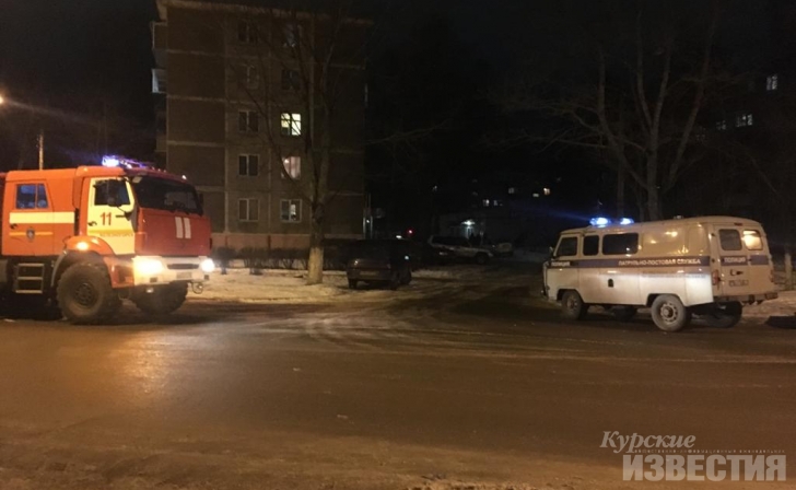 В Железногорске огнеборцы спасли двух женщин из горящей квартиры на улице Курской В Железногорске огнеборцы спасли двух женщин из горящей квартиры на улице Курской