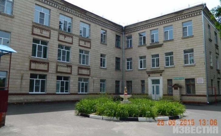 Денег нет: 44 года в больнице Курской области не работает лифт Денег нет: 44 года в больнице Курской области не работает лифт