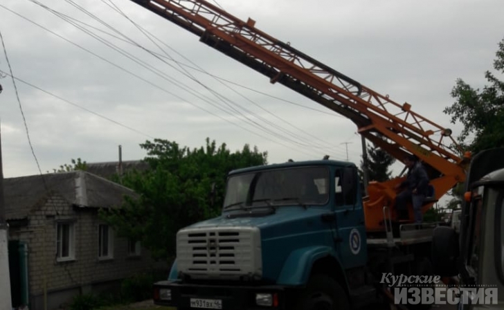 В Курской области восстановили электроснабжение в трех населенных пунктах В Курской области восстановили электроснабжение в трех населенных пунктах