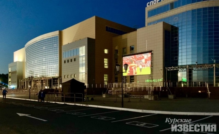 В Курске отказались от кинопаркинга возле СКК В Курске отказались от кинопаркинга возле СКК