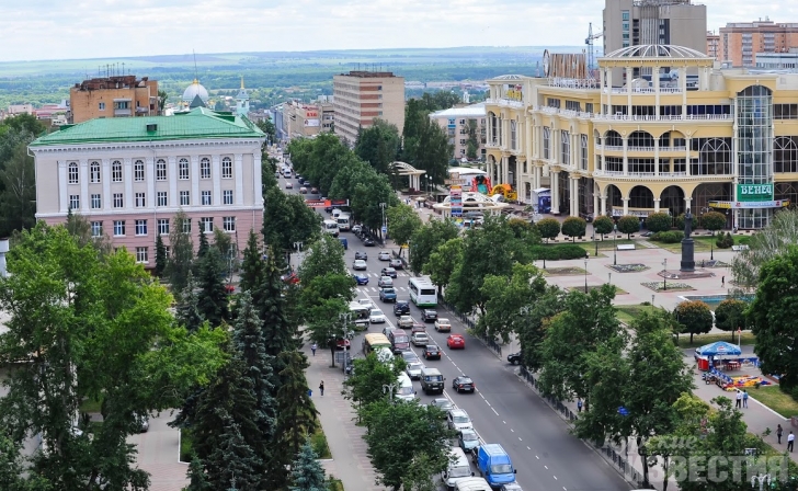 Куряне пожаловались губернатору на отсутствие транспорта после 9 вечера Куряне пожаловались губернатору на отсутствие транспорта после 9 вечера