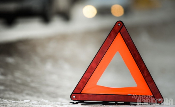 В Курской области столкнулись два авто: пострадала 3-летняя девочка В Курской области столкнулись два авто: пострадала 3-летняя девочка