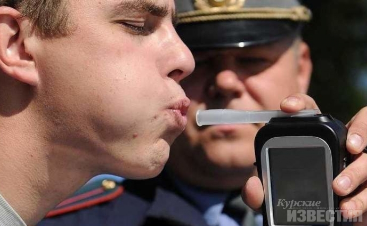 За выходные курские госавтоинспекторы поймали 37 пьяных водителей За выходные курские госавтоинспекторы поймали 37 пьяных водителей