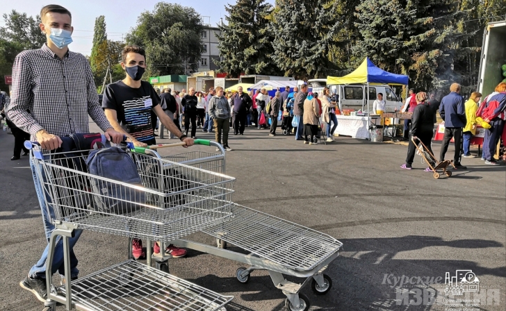 В Курске все же состоится последняя в этом году плодоовощная ярмарка В Курске все же состоится последняя в этом году плодоовощная ярмарка
