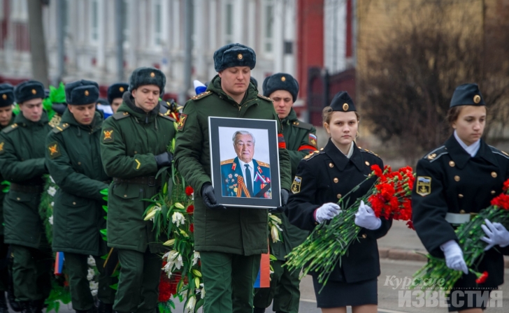 Курские чиновники пожелали крепкого здоровья умершему ветерану Курские чиновники пожелали крепкого здоровья умершему ветерану