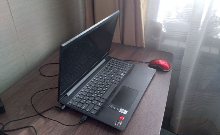 Около 600 курян обучаются со скидкой на востребованные профессии