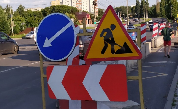 В Курске на ул.Энгельса 22 августа закроют движение по дороге-дублеру