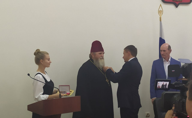 В Курске вручили медали «Во славу отцовства» В Курске вручили медали «Во славу отцовства»