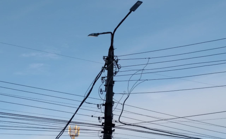 В трёх районах Курской области произошёл обрыв проводов электросетей