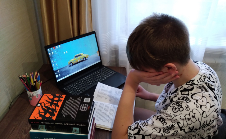 152 учителя из приграничных районов Курской области перешли на дистант