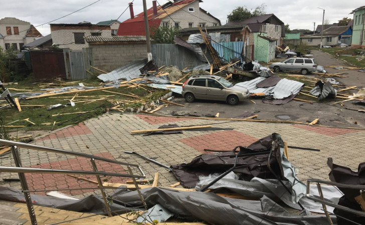 В Курской области власти предоставят стройматериалы или компенсацию за имущество, пострадавшее от урагана В Курской области власти предоставят стройматериалы или компенсацию за имущество, пострадавшее от урагана