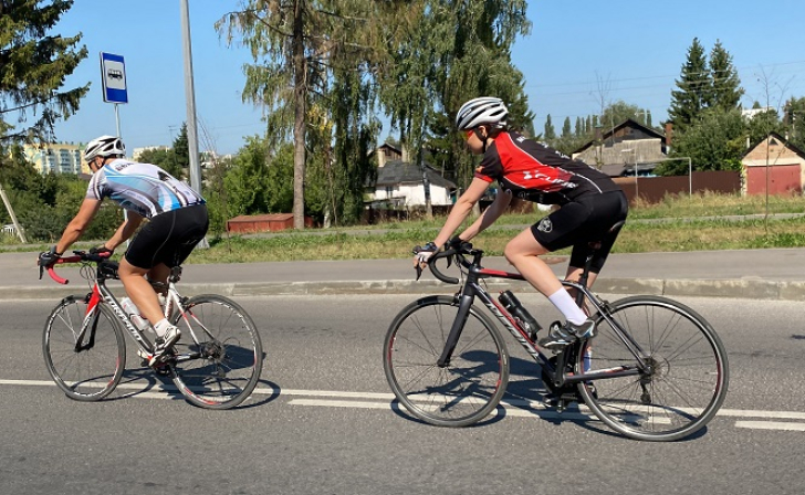 В Курской области прошла шоссейная велогонка «Мемориал Евгения Клевцова»
