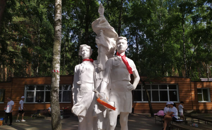 В Курской области установили среднюю стоимость одного дня в санаториях и лагерях для детей