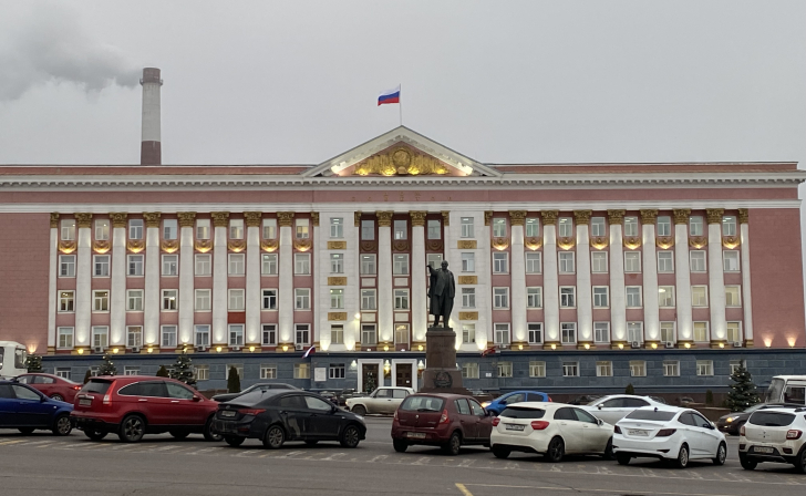 Курские депутаты поддержали многодетные семьи