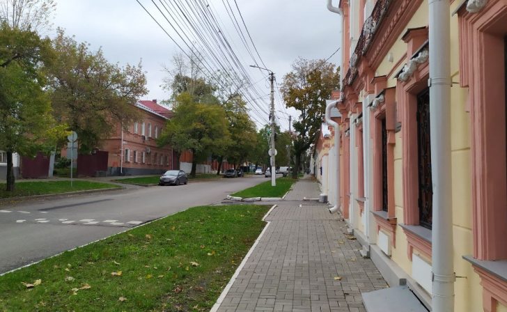 В Курске на ул.Горького установили исторические стенды