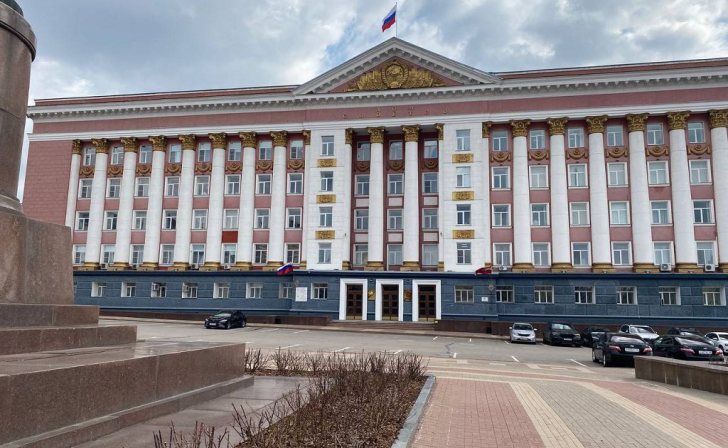 Сотрудникам администрации Курской области для командировки в новые регионы РФ установили суточные в размере 8480 рублей