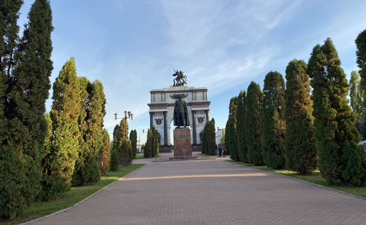 Курскую область за 8 месяцев 2022 года покинули 21137 человек