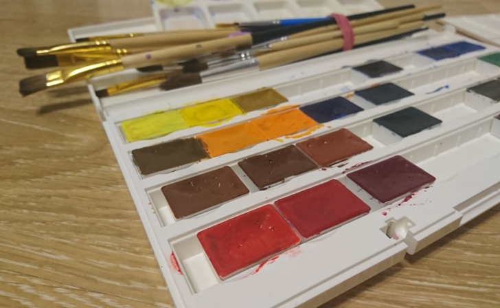 В Курске юная художница лишилась 4 тыс.рублей при попытке продать картину