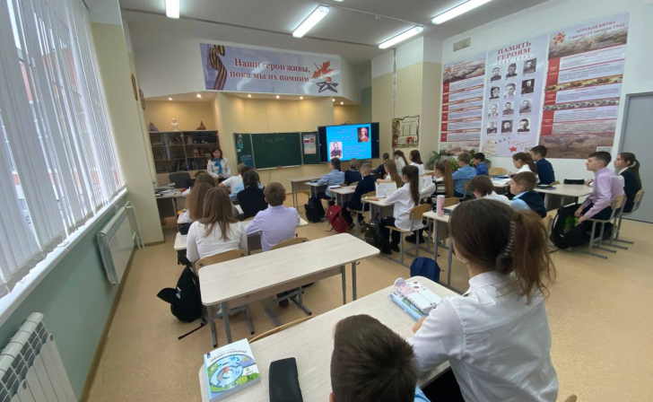 В Фатежской школе №2 прошёл Урок цифры на тему «Видеотехнологии»