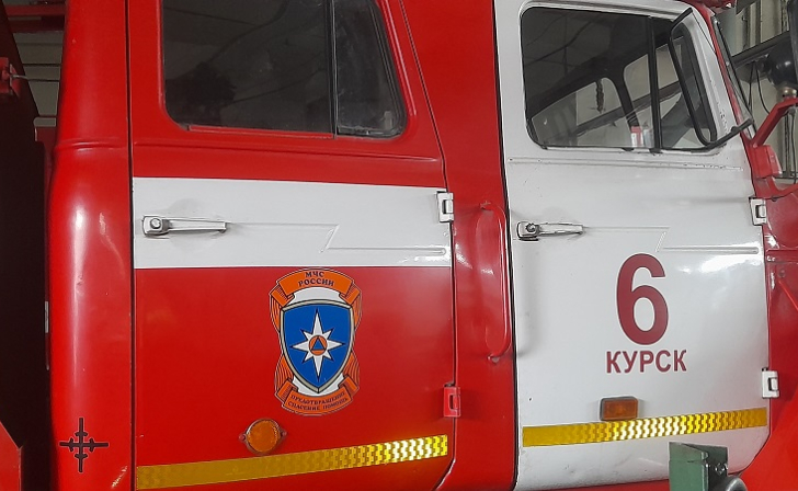 На улице Заводской в Курске горела пристройка к дому