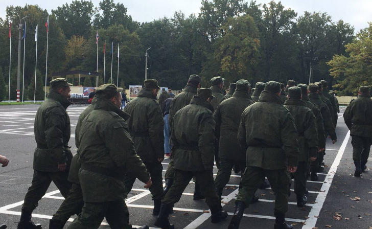 Министр обороны Сергей Шойгу предложил поднять возраст призывников до 21 года