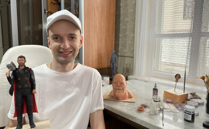 Художник-кондитер из Курска создаёт фигуры киногероев, которые можно съесть или хранить вечно