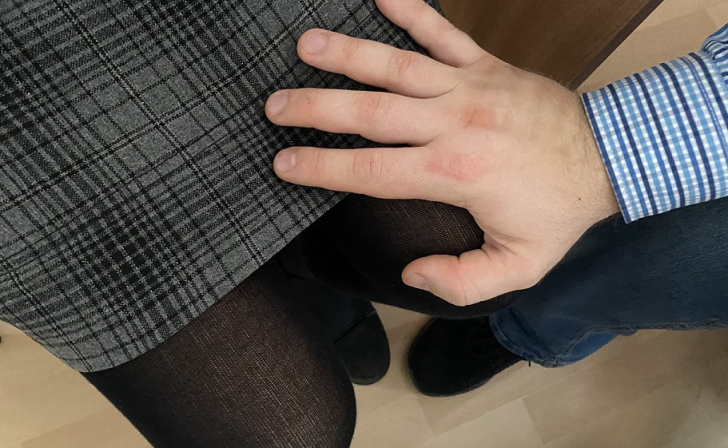 Курянки стали чаще жаловаться на харассмент со стороны коллег Курянки стали чаще жаловаться на харассмент со стороны коллег