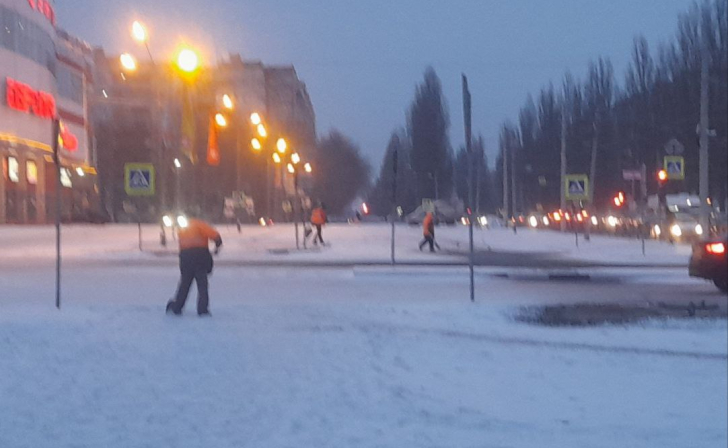 В Курске за ночь израсходовали более 659 тонн песко-соляной смеси