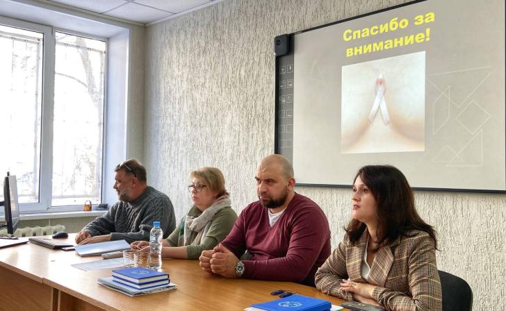 Курским учителям рассказали, как обнаружить рак на ранних стадиях