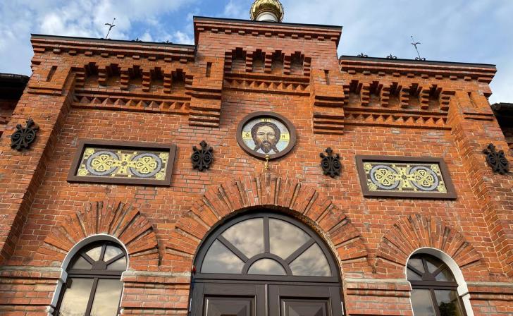 В Орловской области одиноких пенсионеров будут кормить в столовой при храме