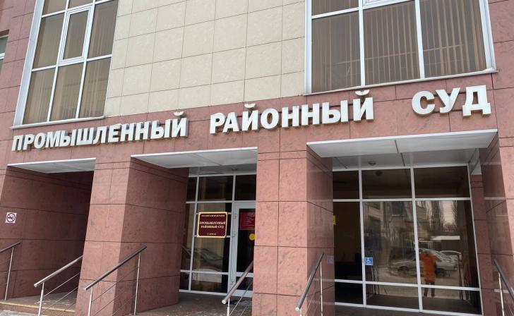 Курянка пыталась выселить мать из квартиры через суд