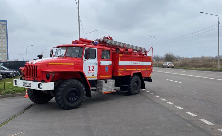 В деревне Успешное Курской области в жилом доме сгорела дверь