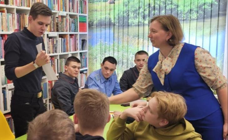 Курский госуниверситет провел БИБЛИОинтенсив «Цвет и символы в рекламе»