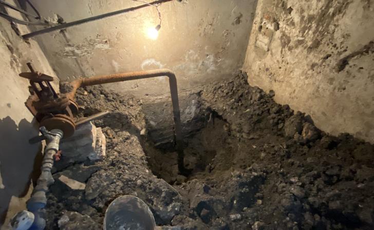 Курские пенсионеры 2 месяца не могут набрать картошки из подвала