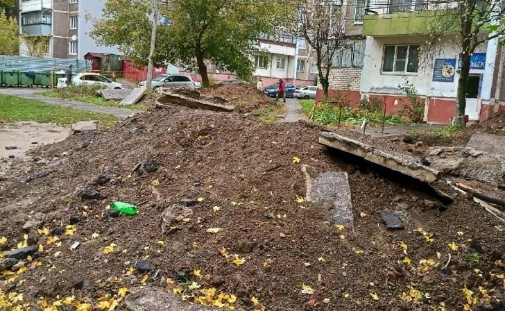 Куряне с Майского бульвара жалуются на работу компании «Квадра» Куряне с Майского бульвара жалуются на работу компании «Квадра»