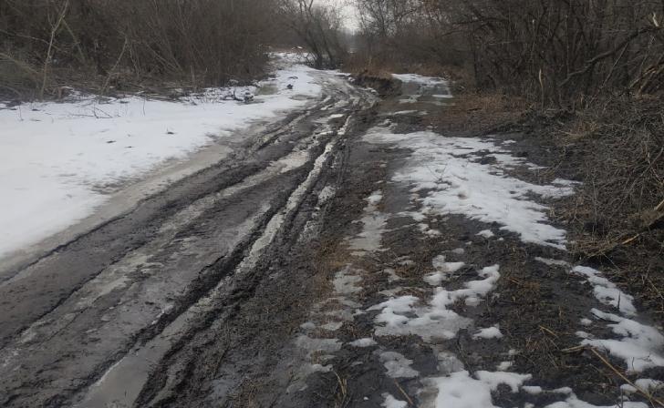 Жители деревни Луговки в Курской области рассказали, что к ним не может добраться скорая