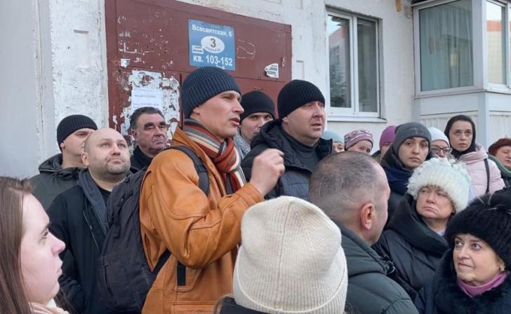 В Железногорске Курской области жильцы домов ошарашены суммами в платёжках В Железногорске Курской области жильцы домов ошарашены суммами в платёжках