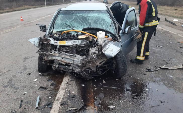 Под Курском в ДТП пострадали 2 водителя