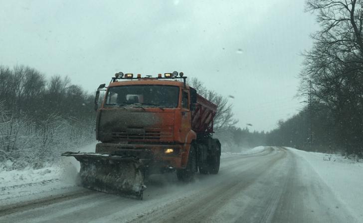 В Курске к уборке снега готовы 66 единиц техники