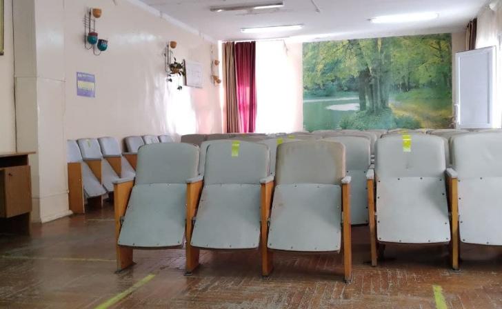 В праздничные и выходные дни в курских поликлиниках будет сокращенный рабочий день