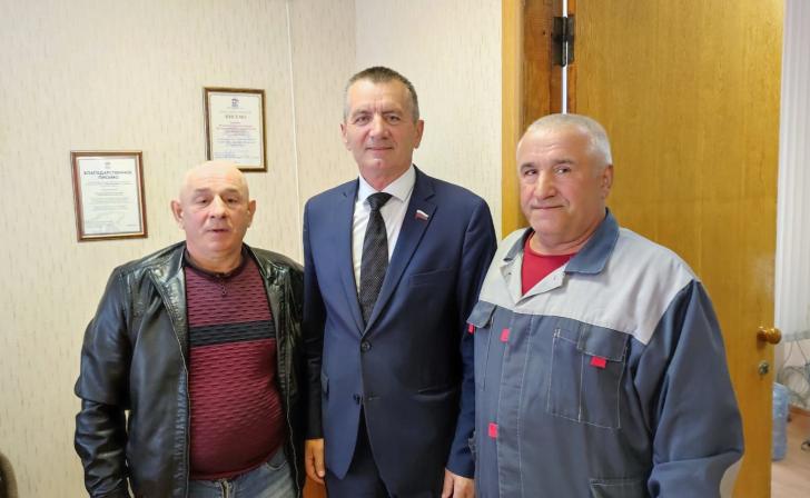 Житель Орла хочет пойти служить по контракту в зоне СВО вместе со своим внуком
