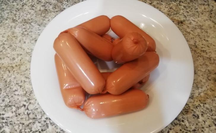 За кражу сосисок, колбасы, паштета и денег рецидивисту назначили 1 год и 3 месяца принудительных работ За кражу сосисок, колбасы, паштета и денег рецидивисту назначили 1 год и 3 месяца принудительных работ