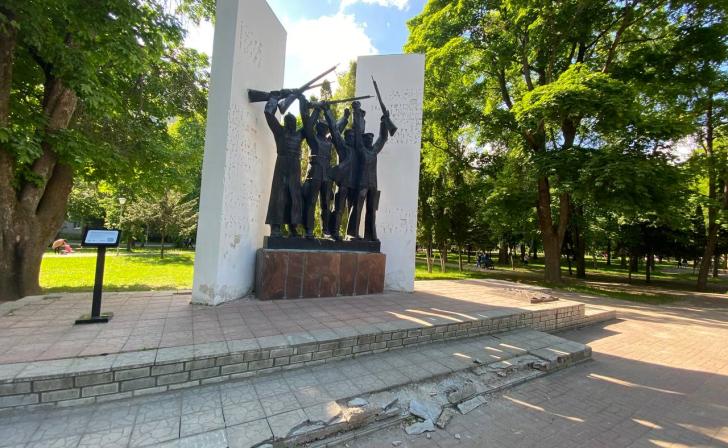 Юных курян приглашают на встречу с Зеленым котом Осипом