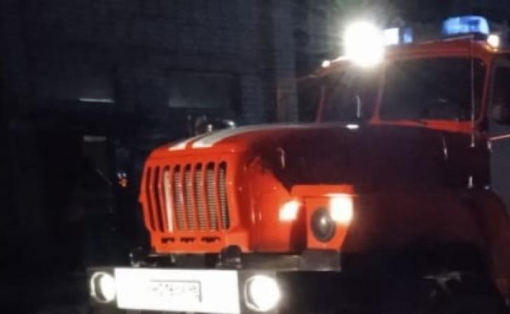 Ночью в Курском районе горел склад с пухом