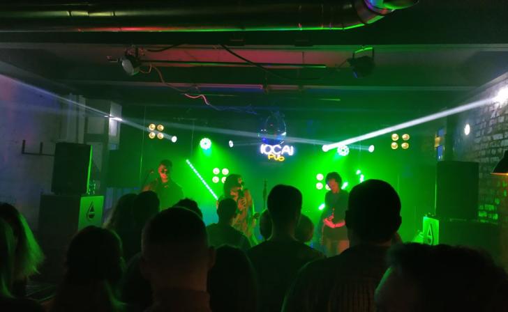 В Курске 24 июня в СКК пройдет День молодежи в стиле нулевых В Курске 24 июня в СКК пройдет День молодежи в стиле нулевых