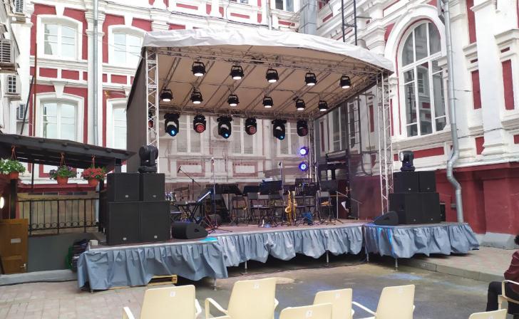 В Курсе 24 июня в «Свиридовском дворике» пройдет интерактивный детский спектакль